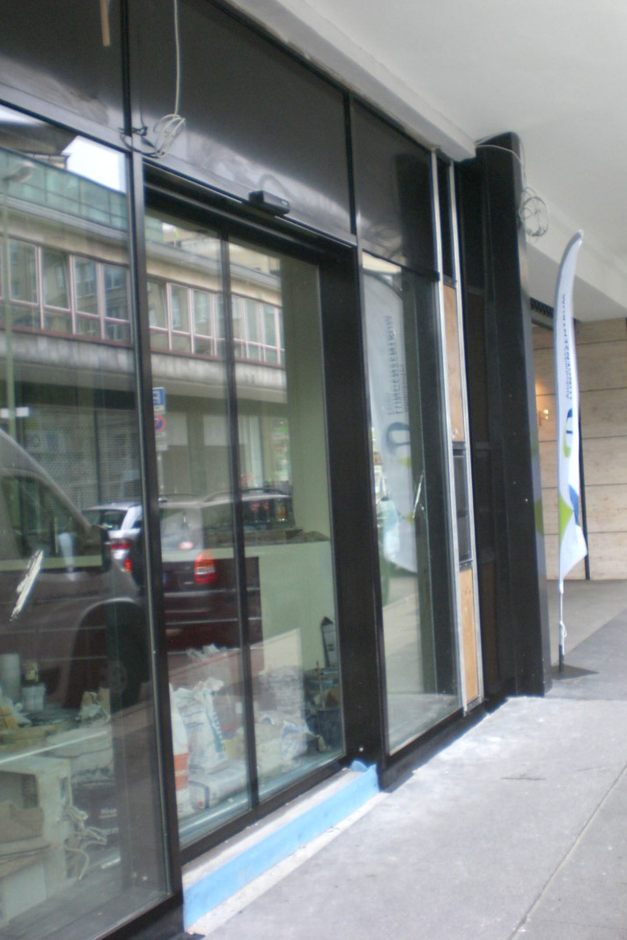 Eingangsbereich aus Glas – von Metallbau Maroldt aus Hamm
